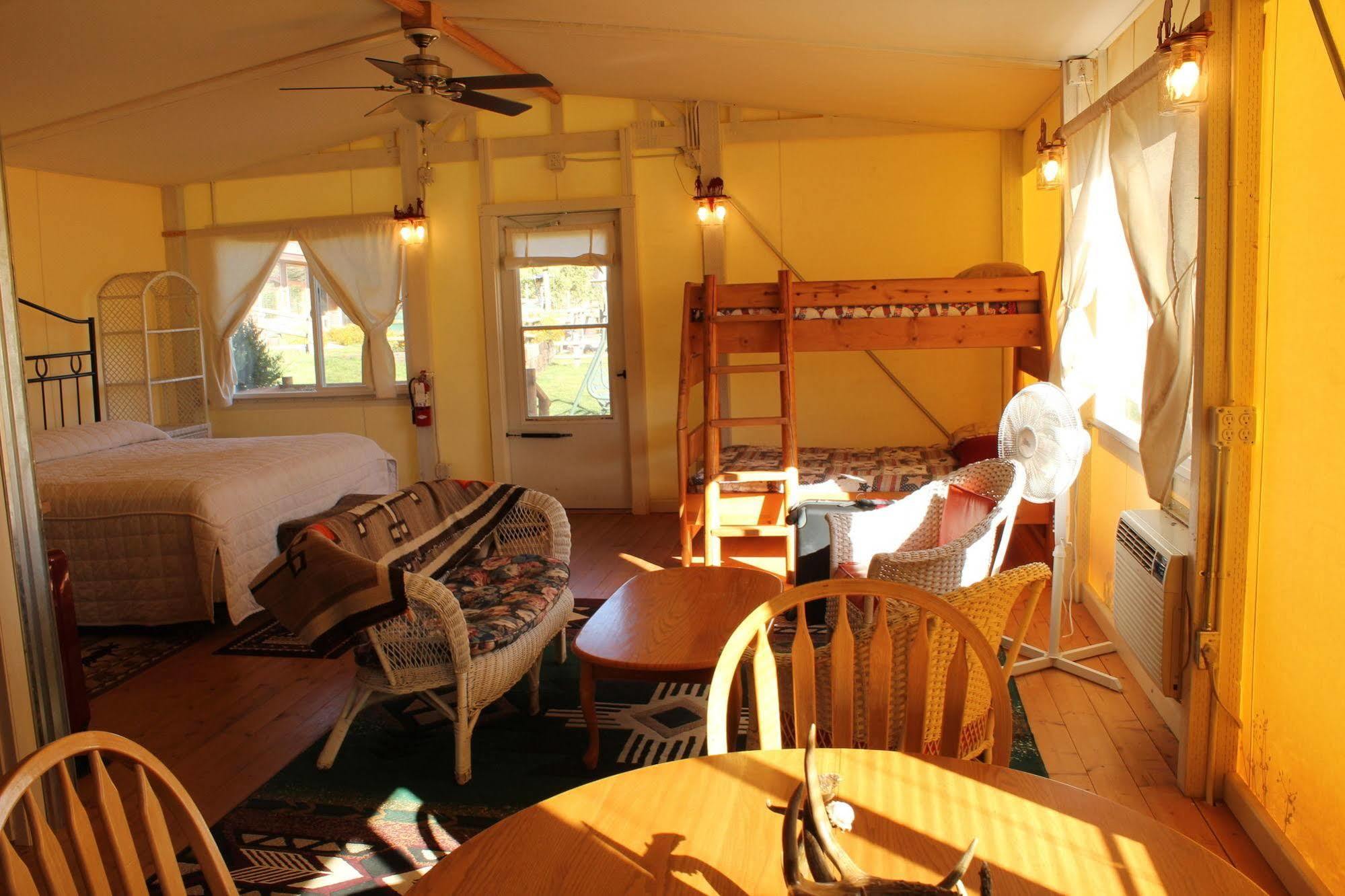מלון קודי K3 Guest Ranch מראה חיצוני תמונה